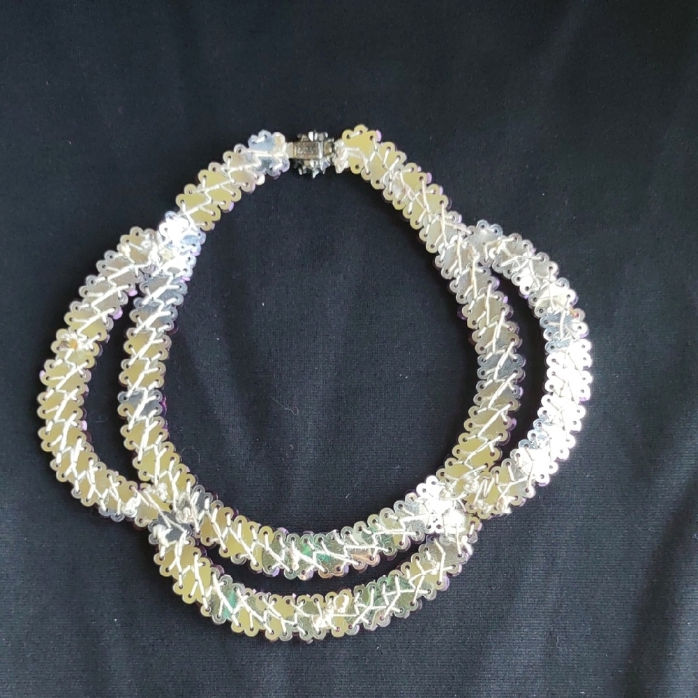 Elegant Handmade Purple Beaded Necklace - Picture 4 of 7